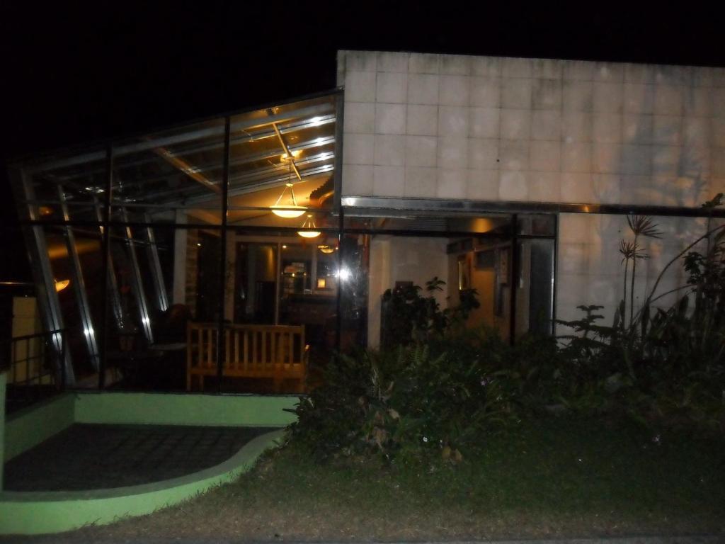 Tagaytay Econo Hotel Tagaytay City Ngoại thất bức ảnh