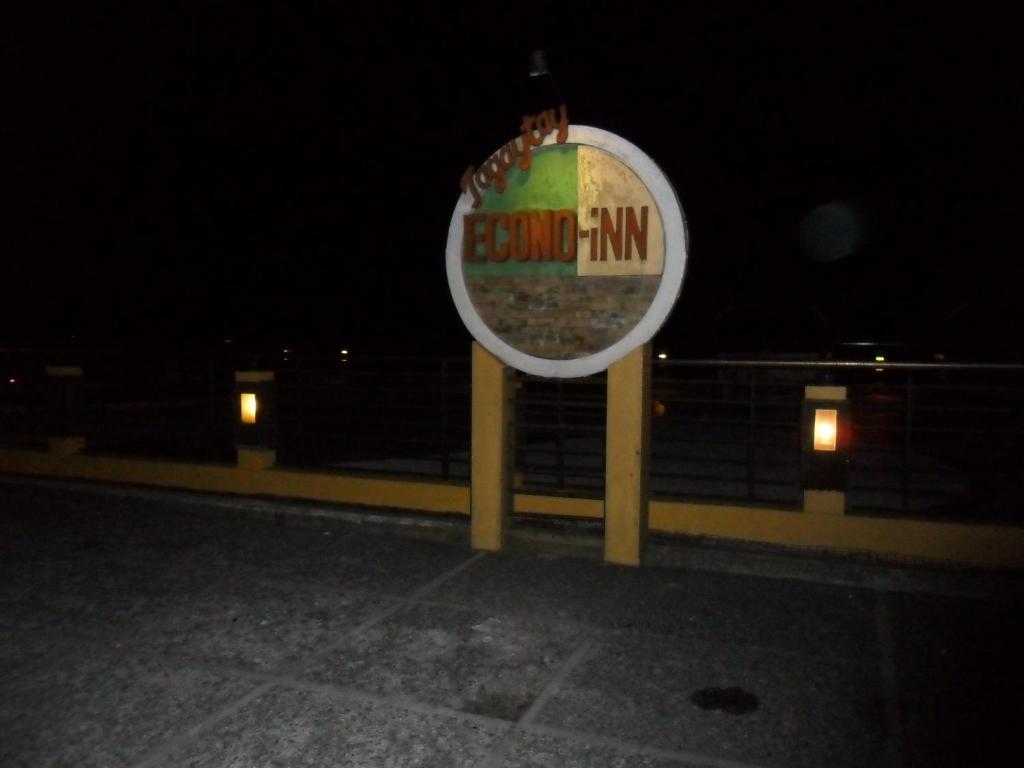 Tagaytay Econo Hotel Tagaytay City Ngoại thất bức ảnh