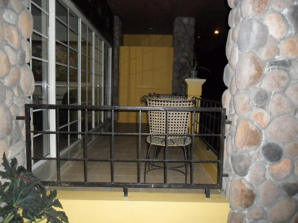 Tagaytay Econo Hotel Tagaytay City Ngoại thất bức ảnh