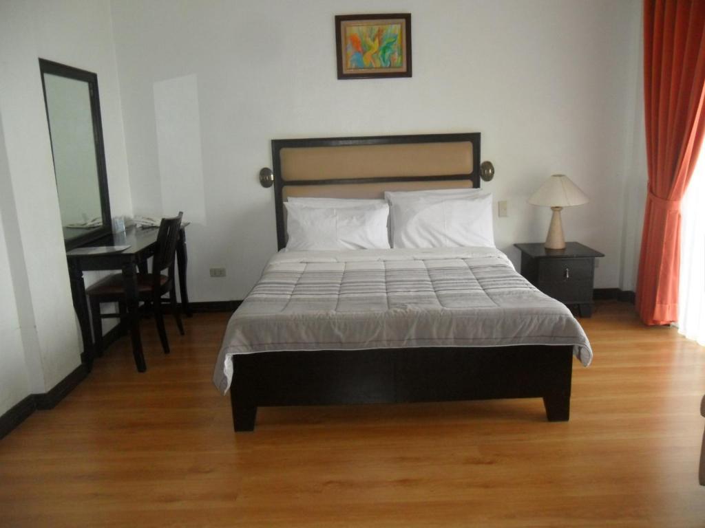 Tagaytay Econo Hotel Tagaytay City Phòng bức ảnh