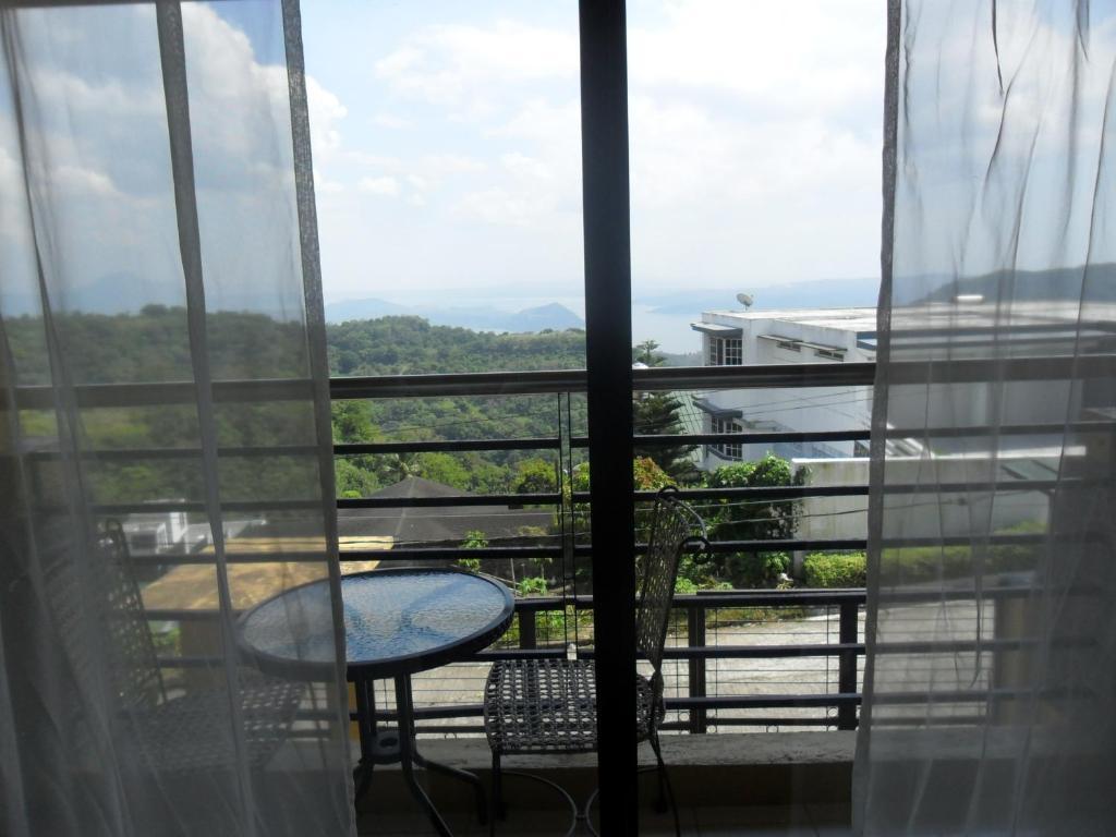 Tagaytay Econo Hotel Tagaytay City Phòng bức ảnh