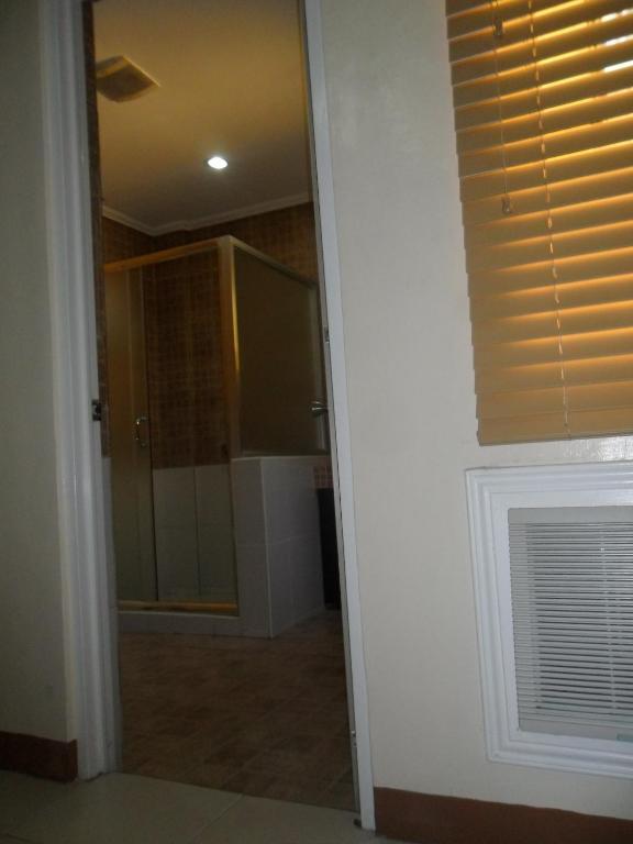 Tagaytay Econo Hotel Tagaytay City Phòng bức ảnh
