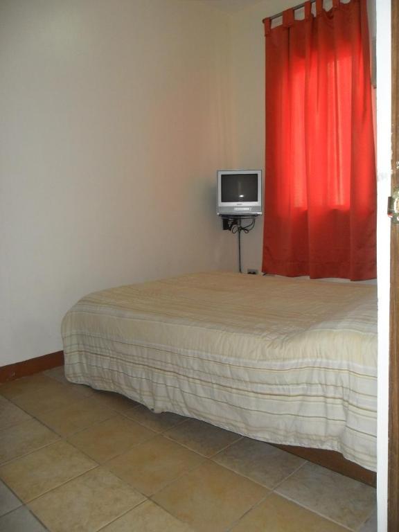 Tagaytay Econo Hotel Tagaytay City Phòng bức ảnh