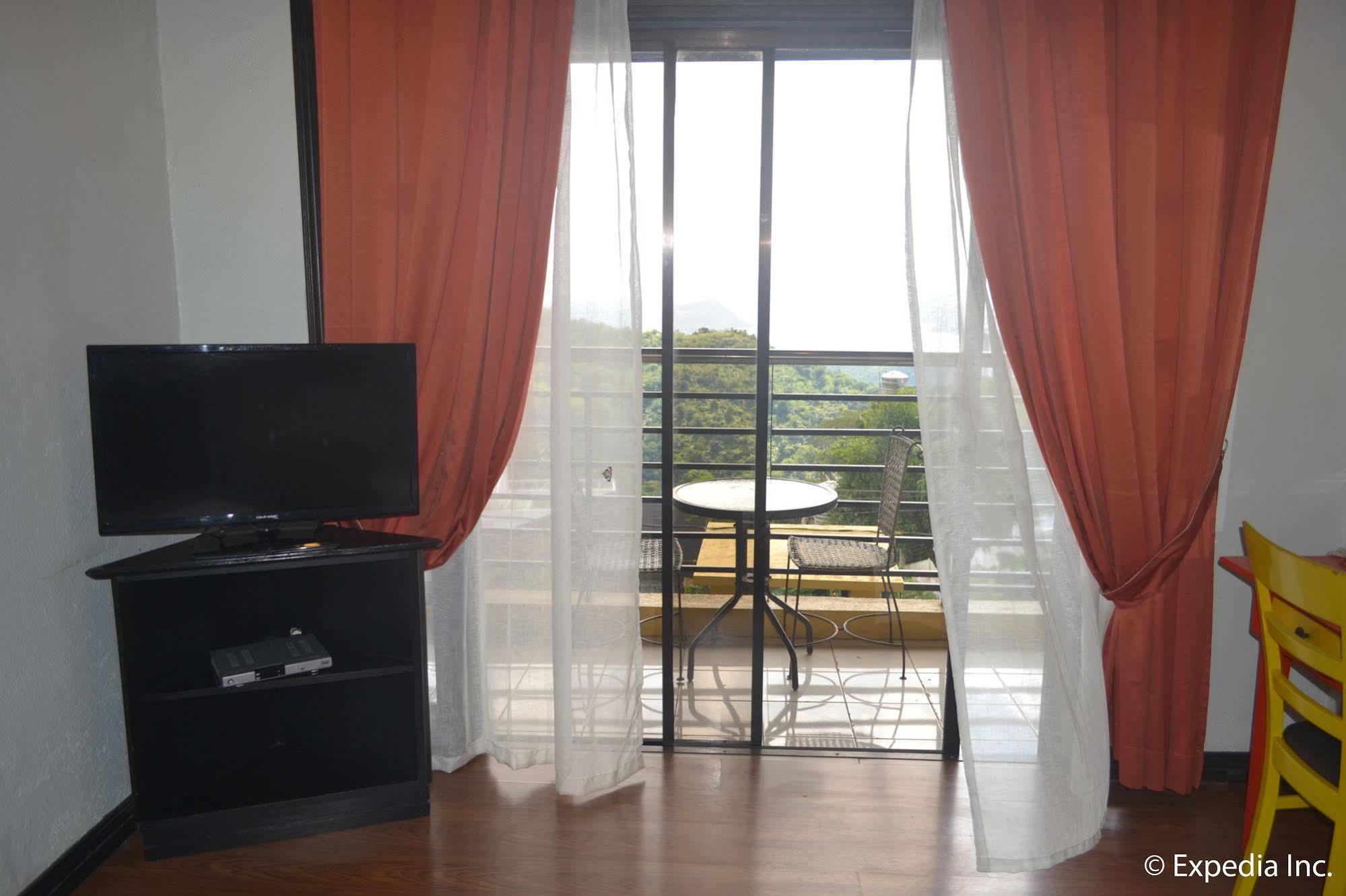 Tagaytay Econo Hotel Tagaytay City Ngoại thất bức ảnh